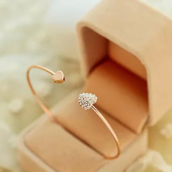 3/$30 Rhinestone Double Heart Bracelet - Picture 2 of 6